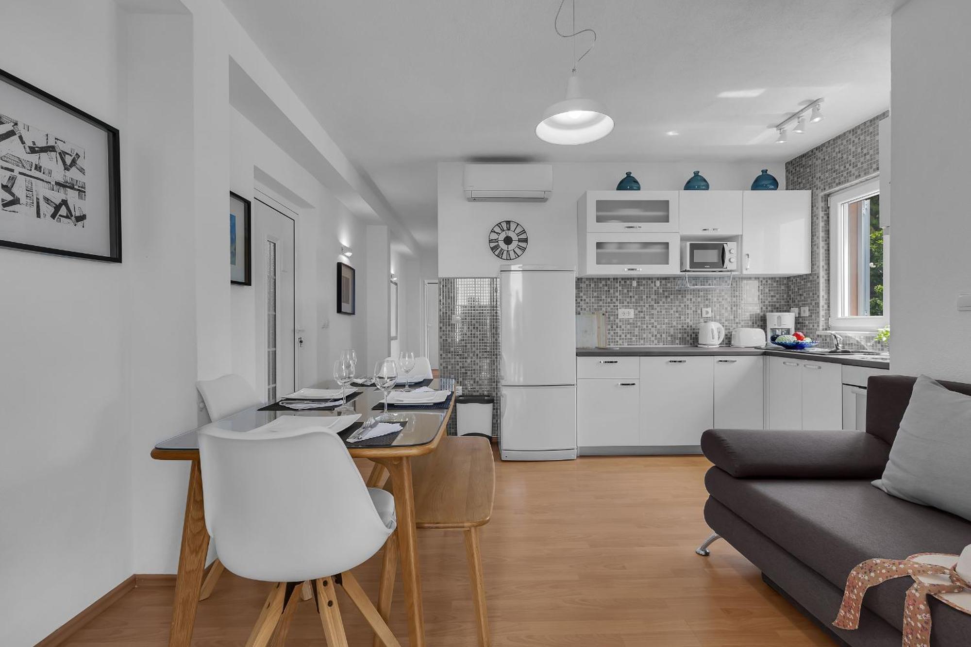 Apartments Villa Katarina Tučepi Kamer foto