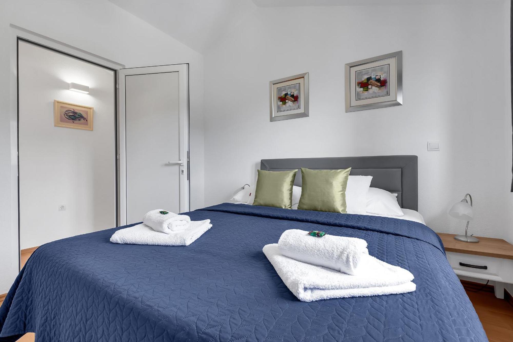 Apartments Villa Katarina Tučepi Kamer foto