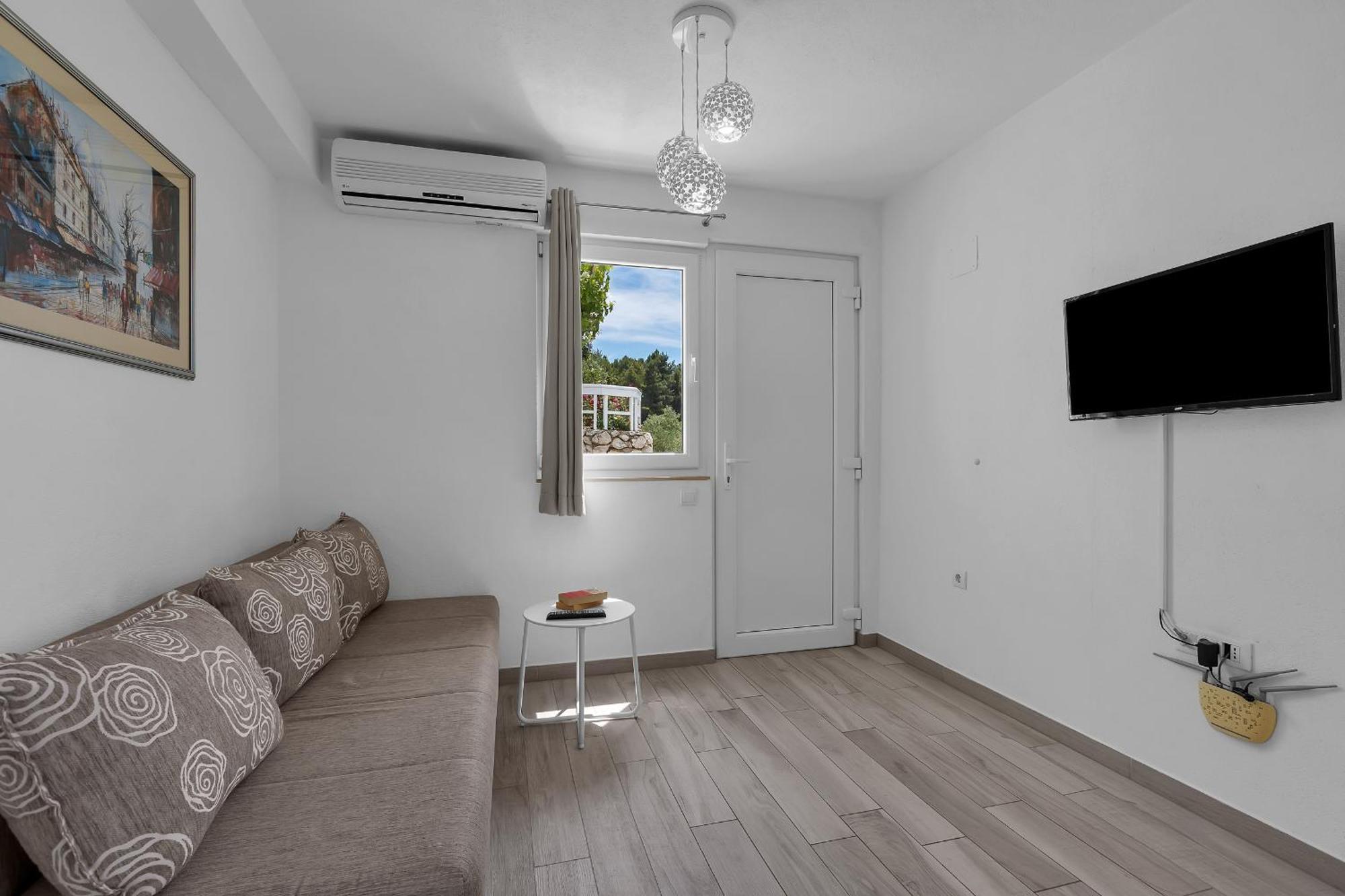 Apartments Villa Katarina Tučepi Kamer foto