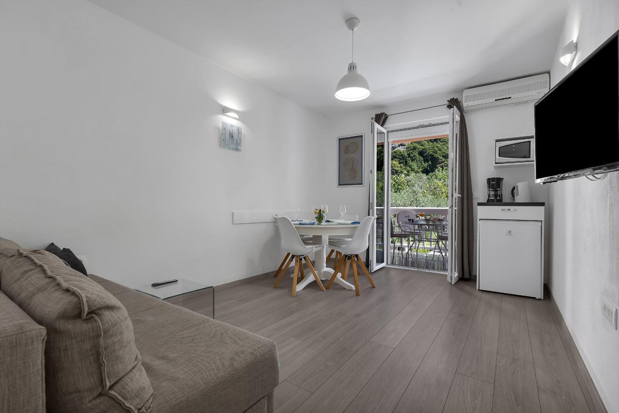 Apartments Villa Katarina Tučepi Kamer foto