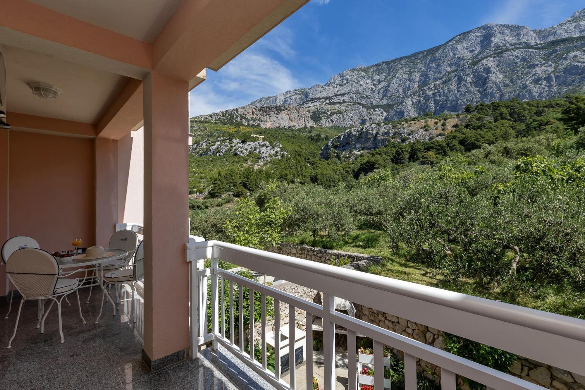 Apartments Villa Katarina Tučepi Kamer foto